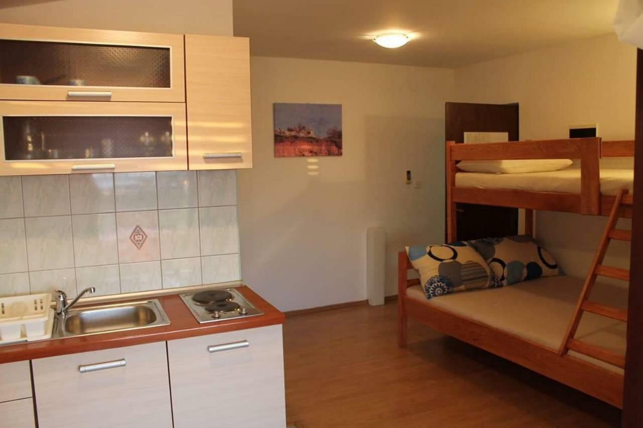 Apartmani Jaman Vrsi Exterior photo