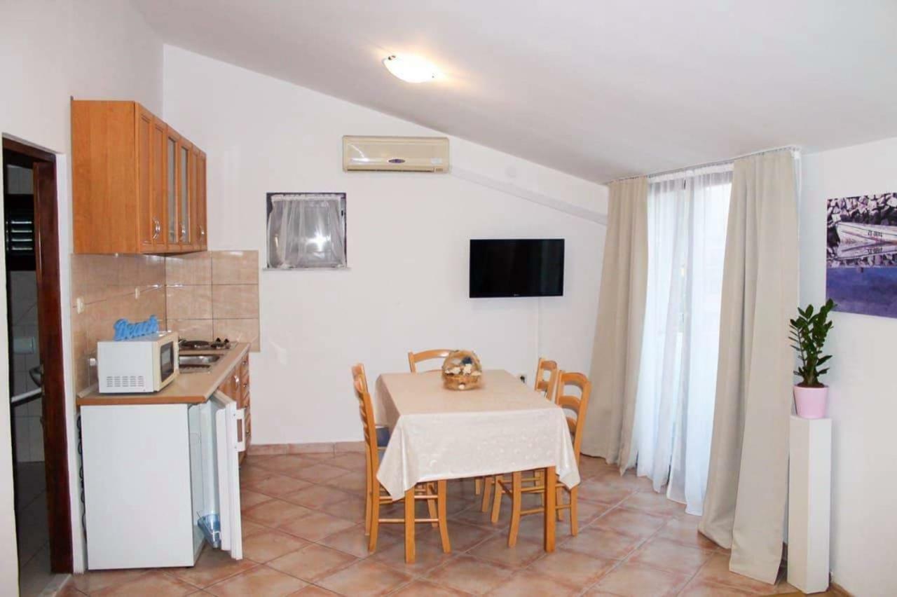 Apartmani Jaman Vrsi Exterior photo