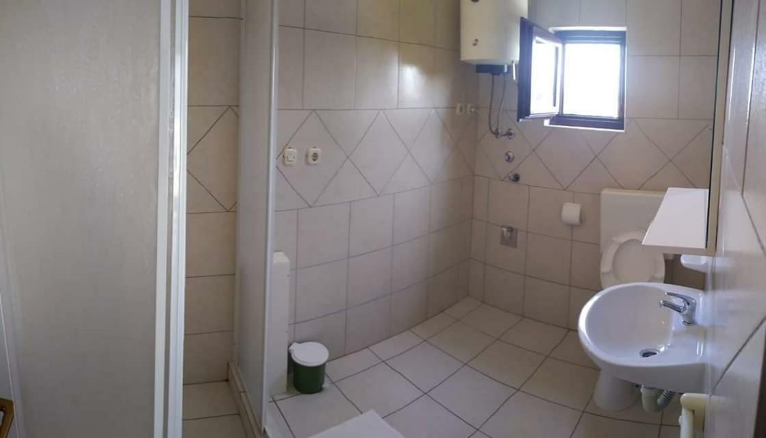 Apartmani Jaman Vrsi Exterior photo